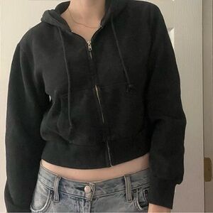 Brandy Melville Gray/Charcoal Cropped Hoodie Sweatshirt